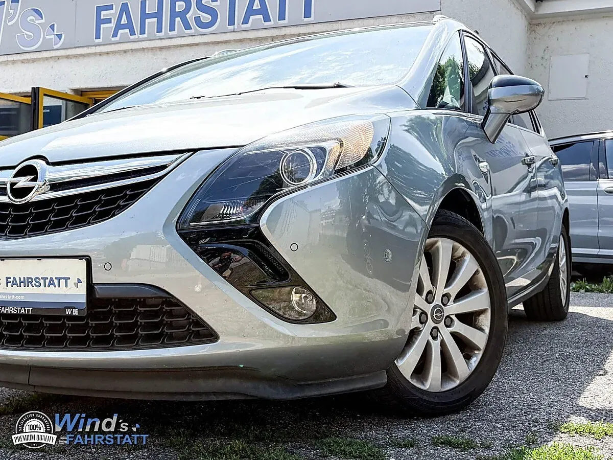 Opel Zafira 2013 photo 2