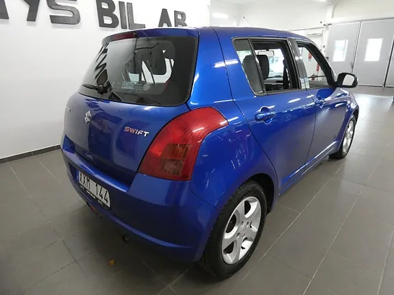 Suzuki Swift 2007 photo 5