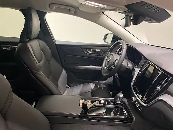 Volvo V60 2025 photo 5