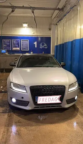 Audi A5 2009 photo 2