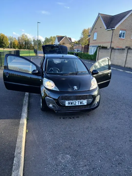 Peugeot 107 2012 photo 2