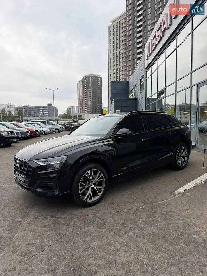Audi Q8 2018 photo 2