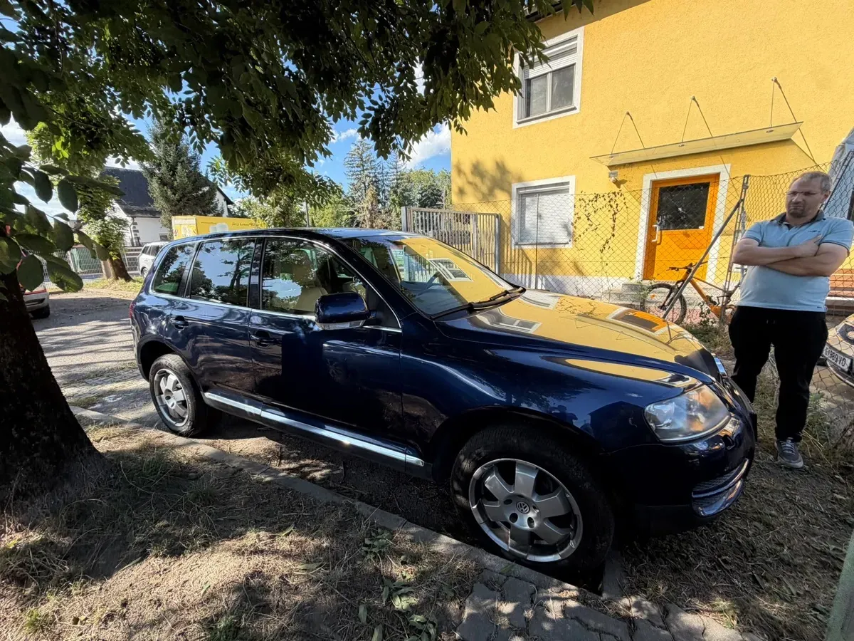Volkswagen Touareg 2005 photo 2