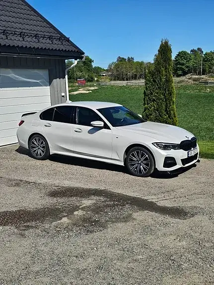 BMW 330E 2020 photo 3