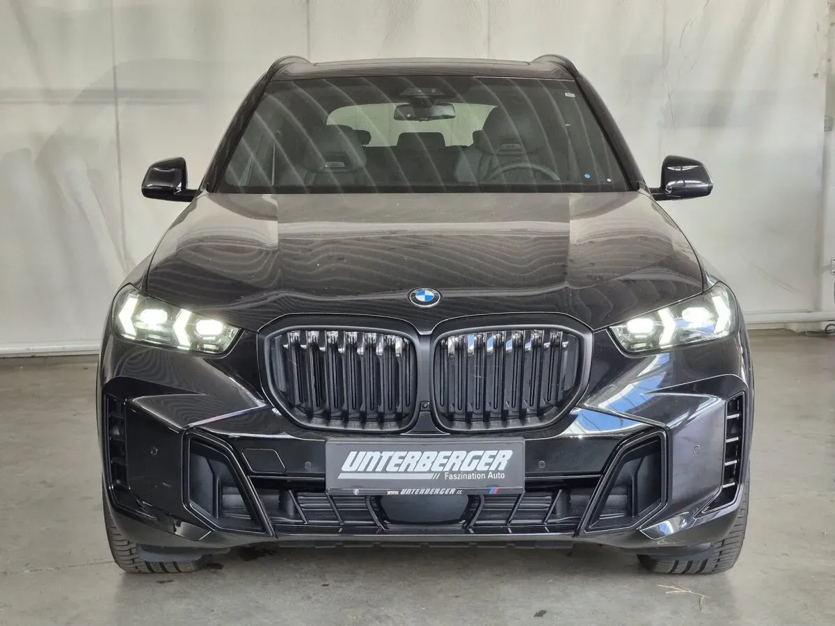 BMW X5 photo 2