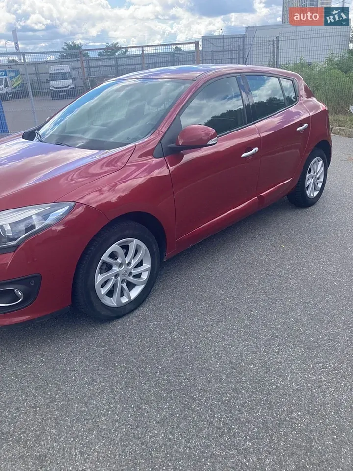 Renault Megane 2013 photo 2