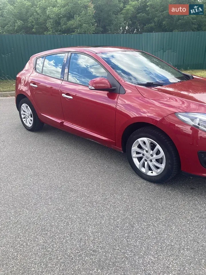 Renault Megane 2013 photo 3