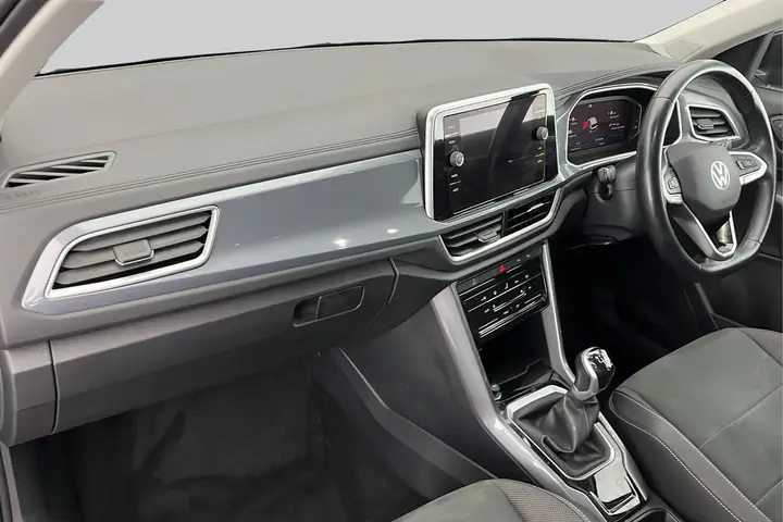 Volkswagen T-Roc 2022 photo 2