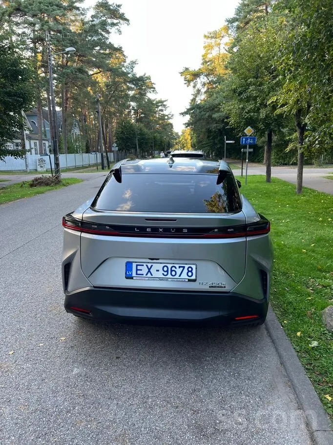 Lexus Rz 2023 photo 4