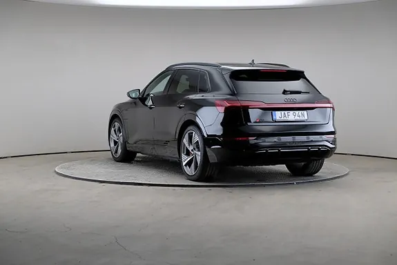 Audi Q8 E-Tron 2024 photo 2