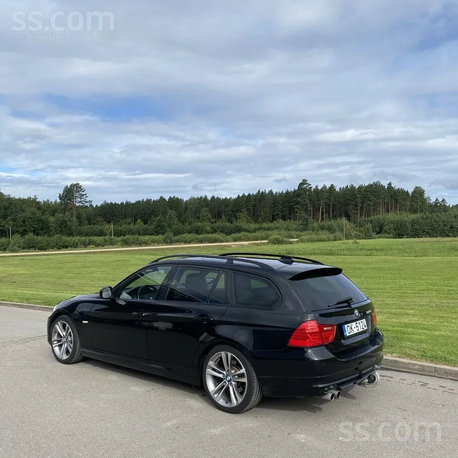 BMW 325I 2009 photo 5