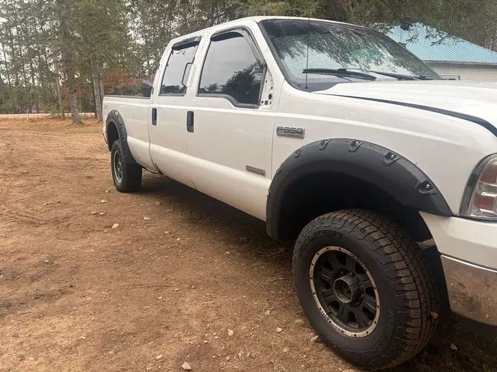 Ford F350 2004 photo 2