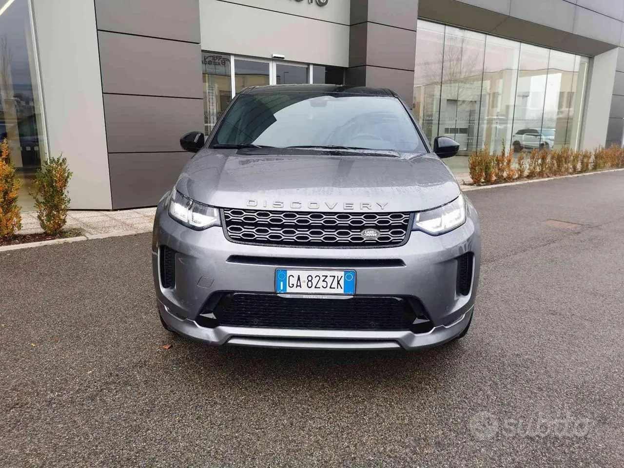 Land Rover Discovery Sport 2020 photo 2