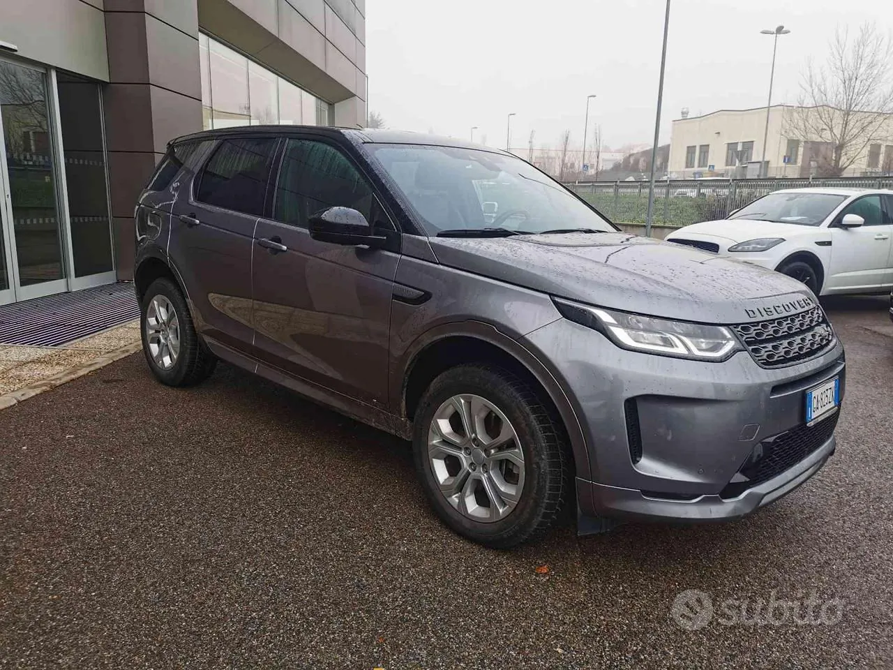 Land Rover Discovery Sport 2020 photo 3