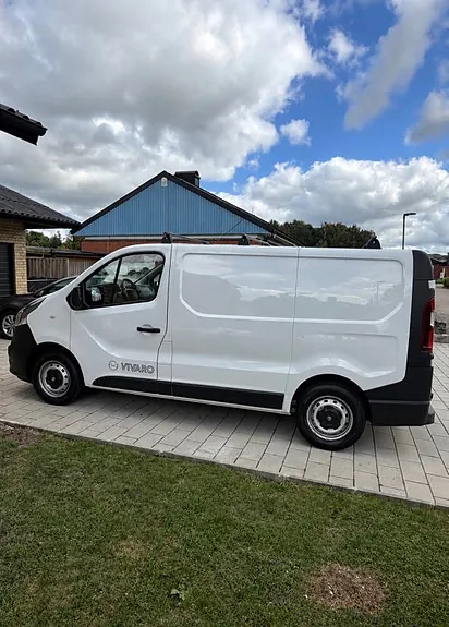 Opel Vivaro 2016 photo 2