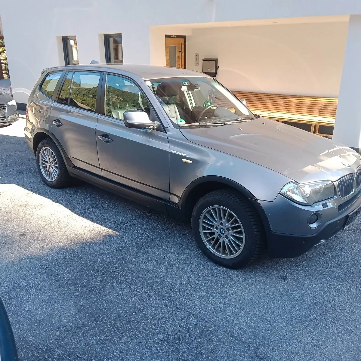 BMW X3 2010 photo 2