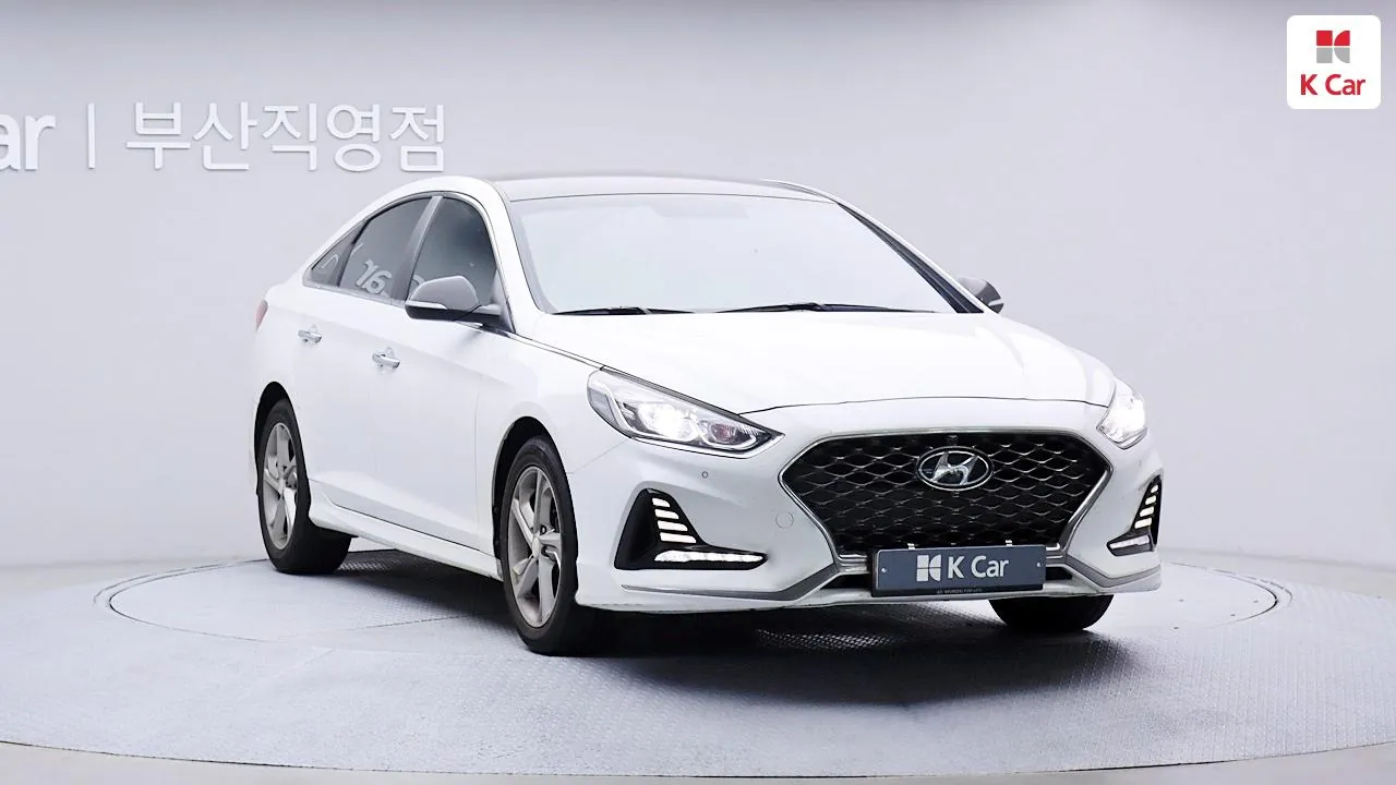 Hyundai Sonata 2018 photo 2
