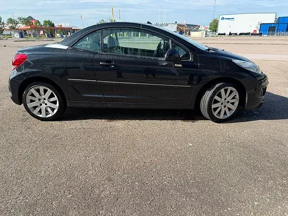 Peugeot 207 Cc 2011 photo 2