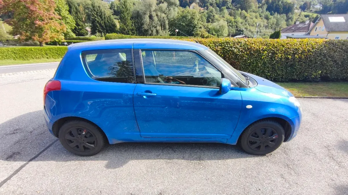 Suzuki Swift 2007 photo 3