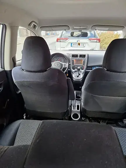 Toyota Verso-S 2011 photo 5