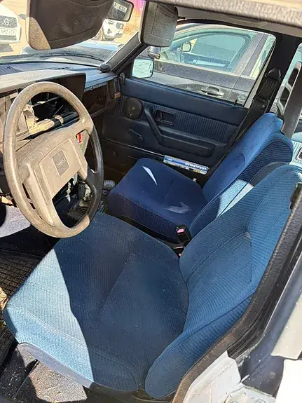 Volvo 240 1984 photo 3
