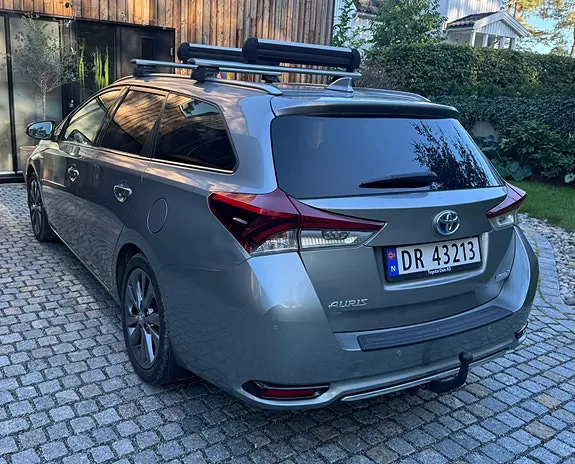 Toyota Auris 2018 photo 3