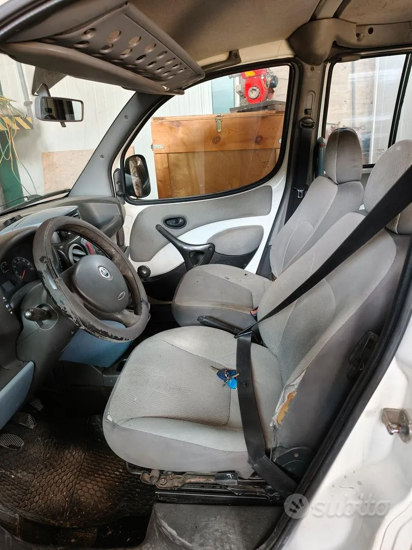 Fiat Doblo 2005 photo 4