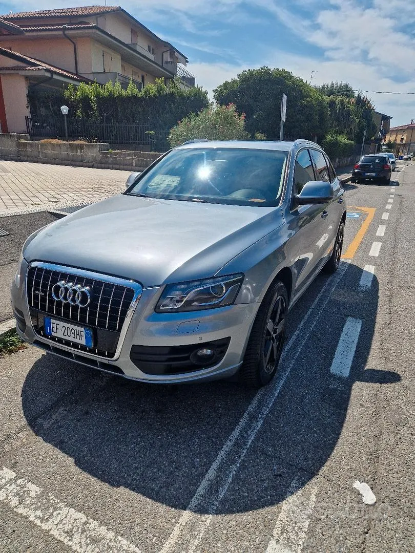 Audi Q5 2010 photo 2
