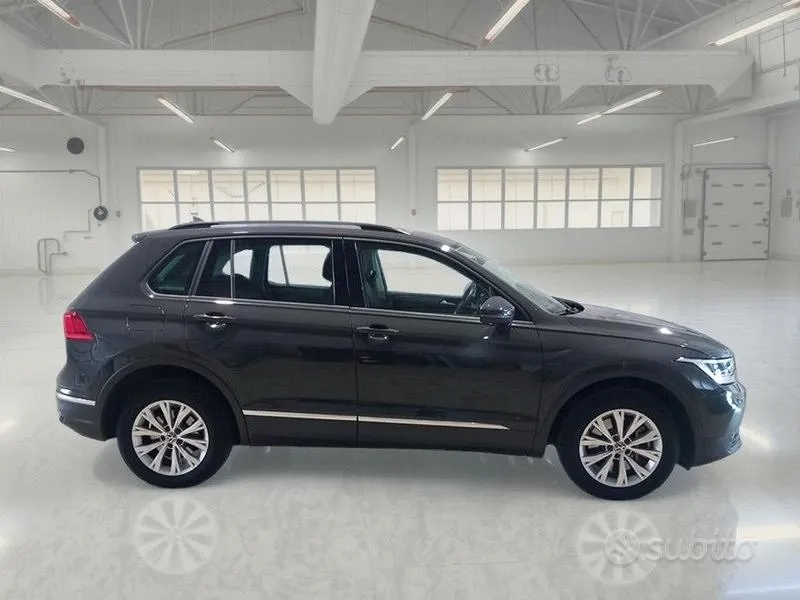 Volkswagen Tiguan 2022 photo 3