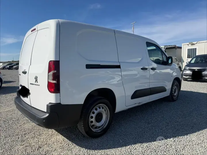 Peugeot Partner 2022 photo 5