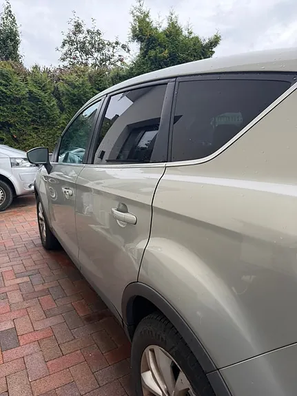 Ford Kuga 2010 photo 3