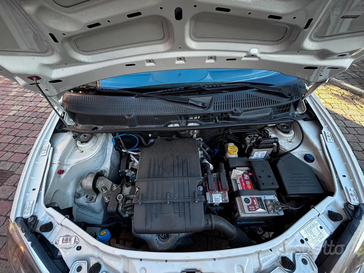 Lancia Ypsilon 2011 photo 3
