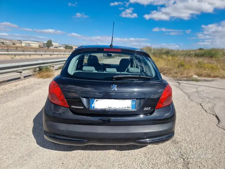 Peugeot 207 2009 photo 5