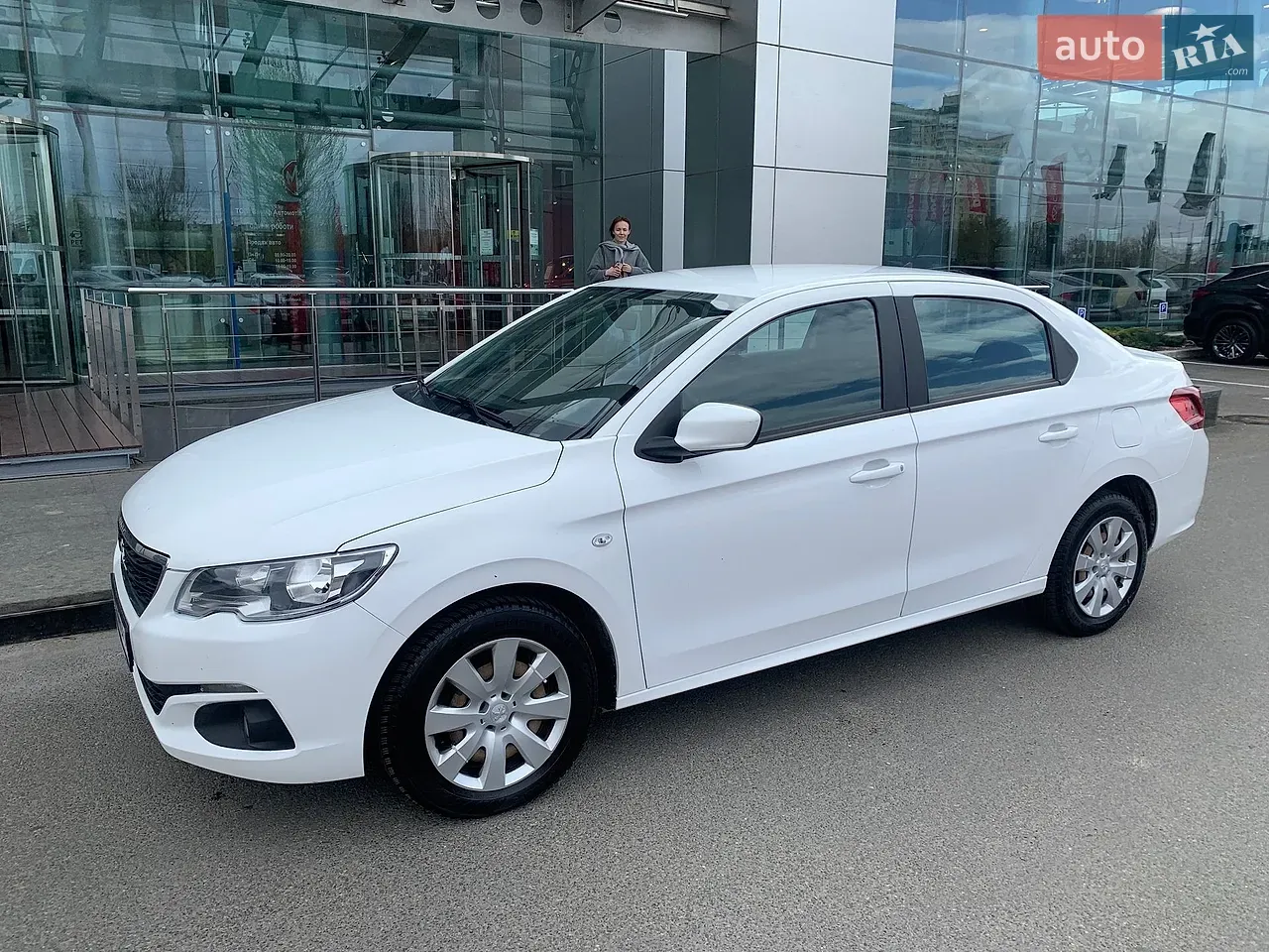 Peugeot 301 2021 photo 2