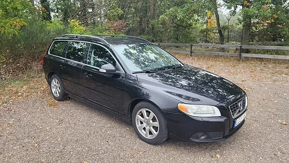 Volvo V70 2011 photo 3