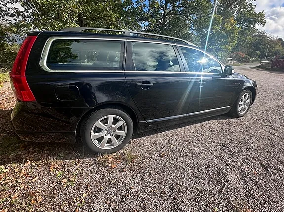 Volvo V70 2011 photo 4