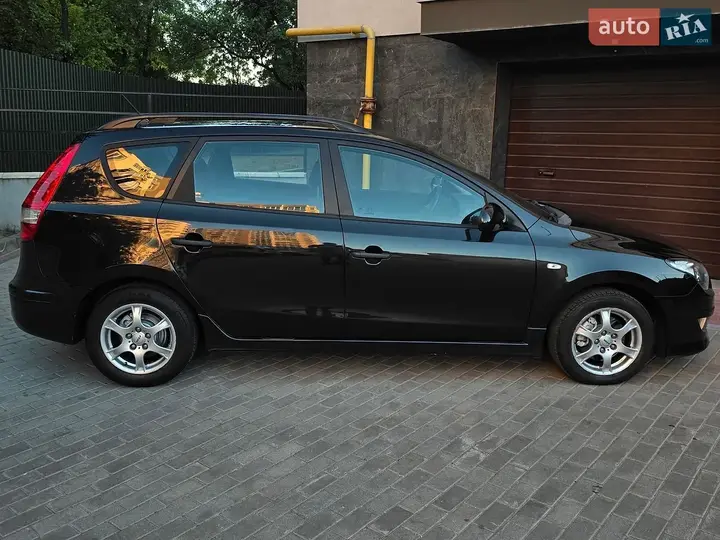 Hyundai I30 2011 photo 5