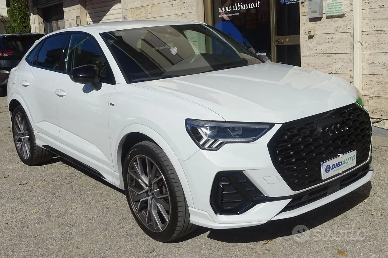 Audi Q3 2023 photo 2