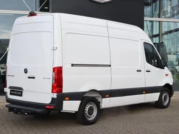 Mercedes-Benz Sprinter 2024 photo 2