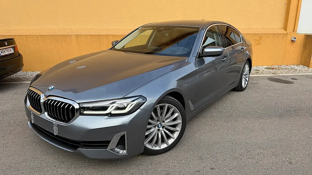 BMW 5 Series 2020 photo 2