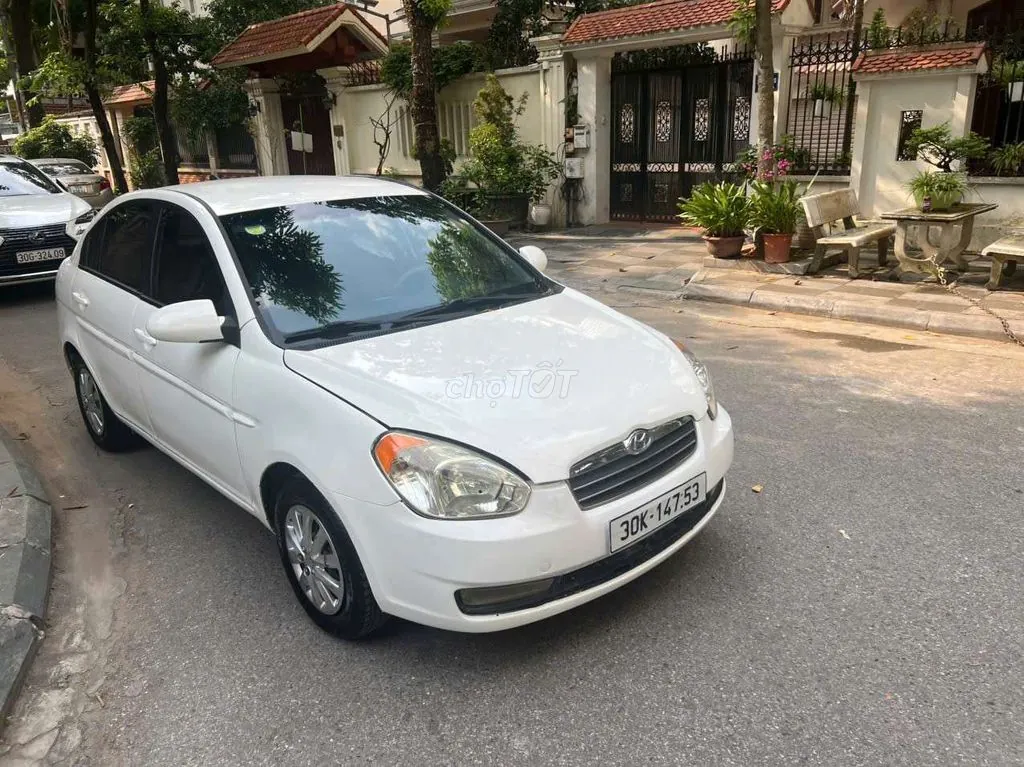 Hyundai Verna 2008 photo 2