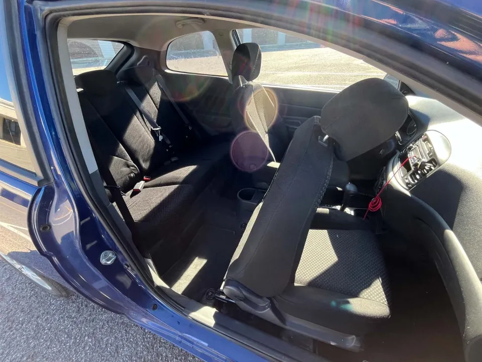 Hyundai Accent 2009 photo 4