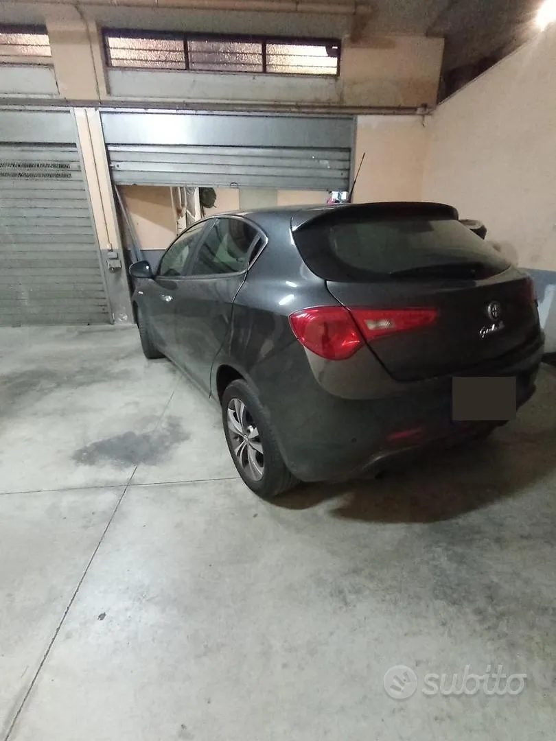 Alfa Romeo Giulietta 2010 photo 2