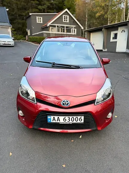 Toyota Yaris 2013 photo 4