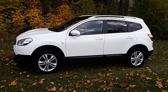 Nissan Qashqai+2 2012 photo 2