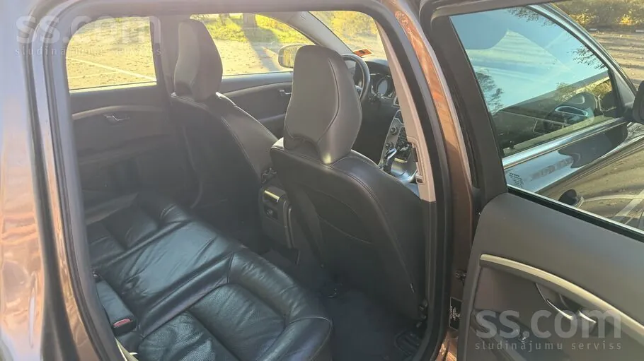 Volvo V70 2014 photo 4