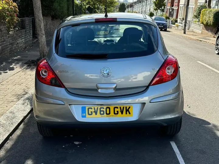 Vauxhall Corsa 2011 photo 4