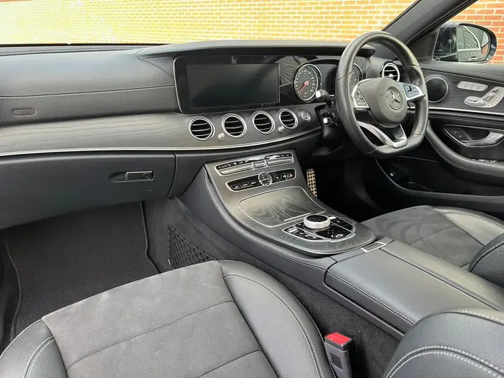 Mercedes-Benz E-Class 2018 photo 5