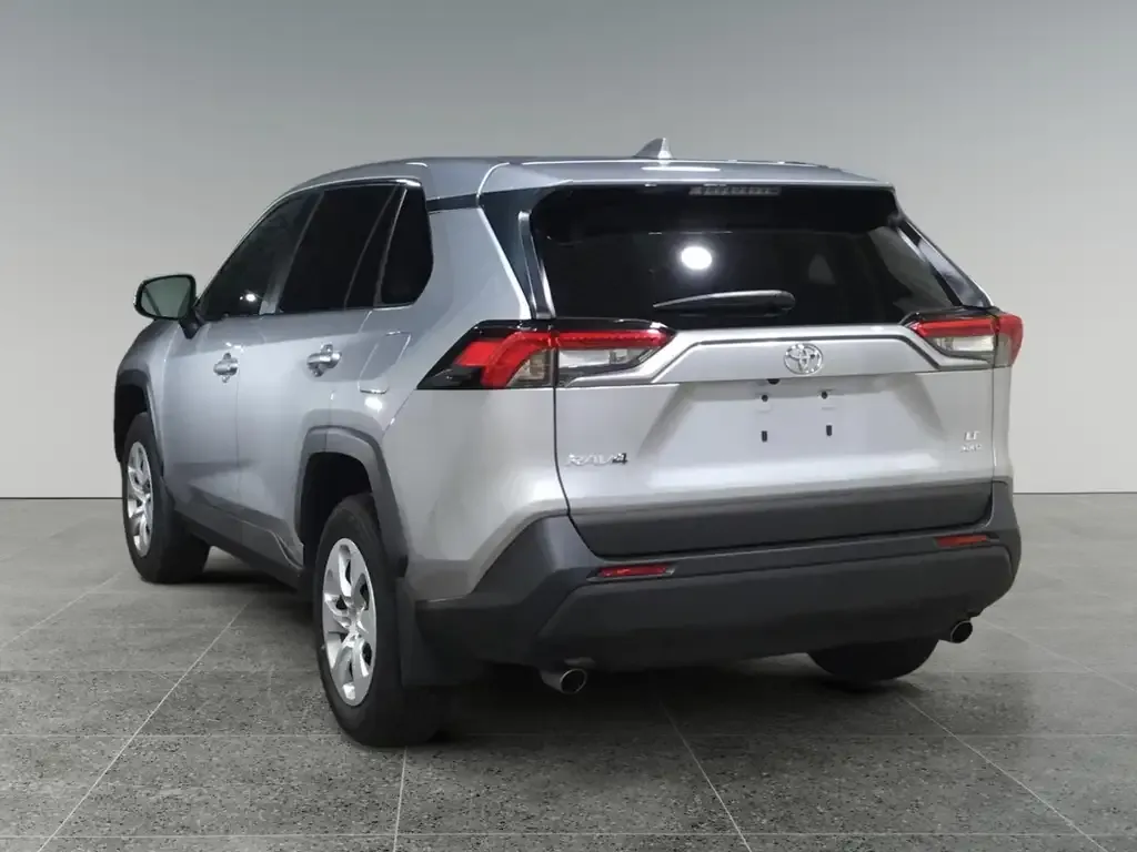 Toyota Rav4 2025 photo 3