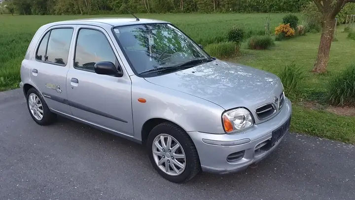 Nissan Micra 2002 photo 3